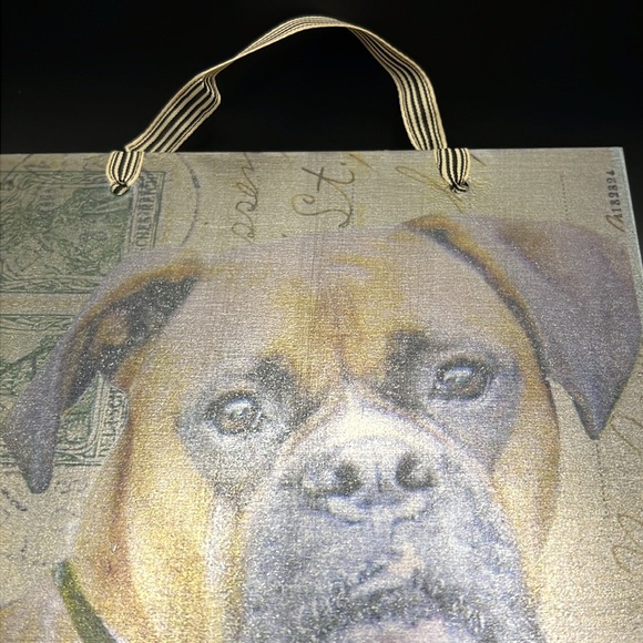 Boxer Magnet Board with 2 dog bone magnets and  ribbonn hang tag for hanging - Picture 3 of 7